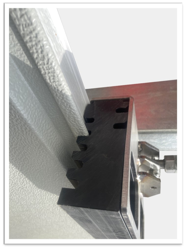 Kingspan Vertical Wall Installation Clamp